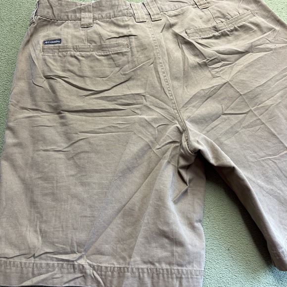 Columbia Sportswear Cargo Shorts Size  36 Khaki‎ Hiking Outdoor - Picture 4 of 6